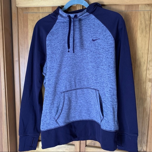 Nike Tops - Nike hoodie